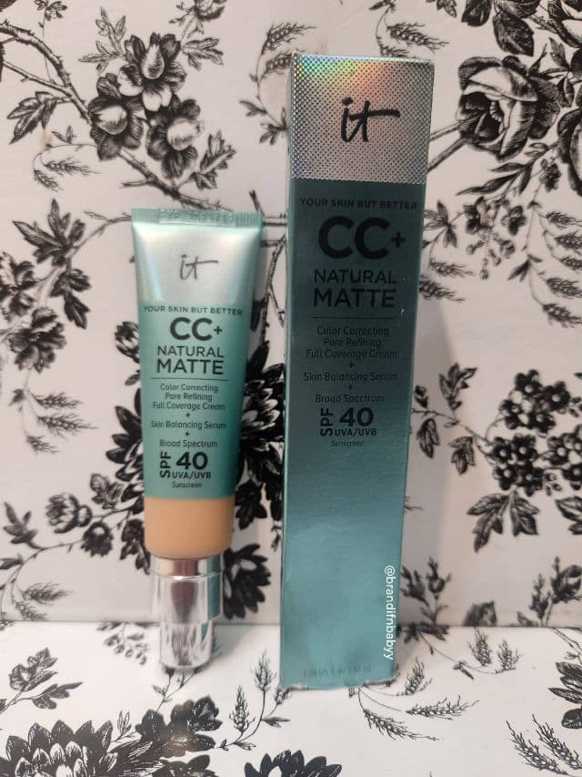 It Cosmetics CC+ Cream Oil-Free Matte with SPF 40 review photo by BrandiFnBabyy