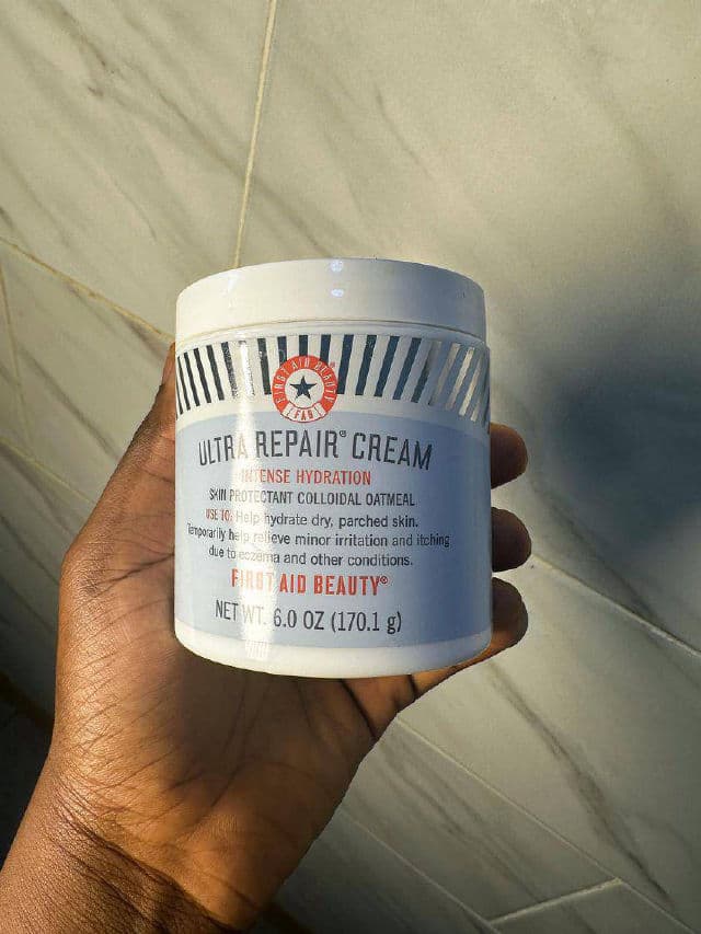 First Aid Beauty Ultra Repair Cream Intense Hydration review photo by thehempresshesed