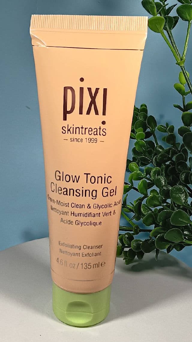 Pixi Glow Tonic Cleansing Gel review photo by lamamaishere