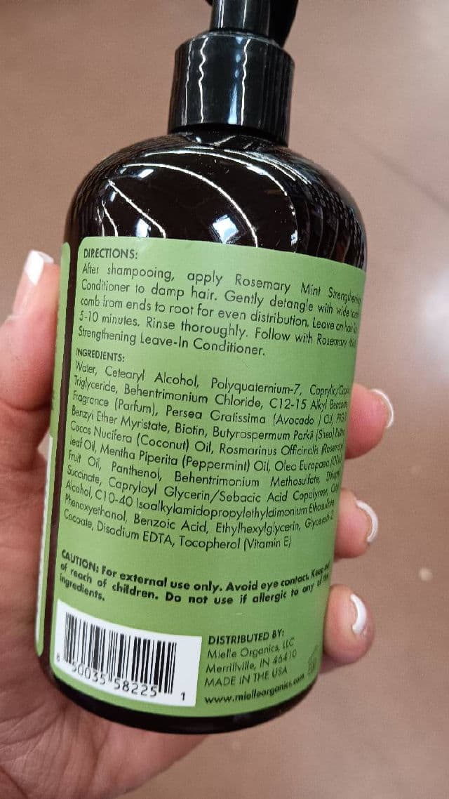 Mielle Organics Rosemary Mint Strengthening Conditioner review photo by lamamaishere