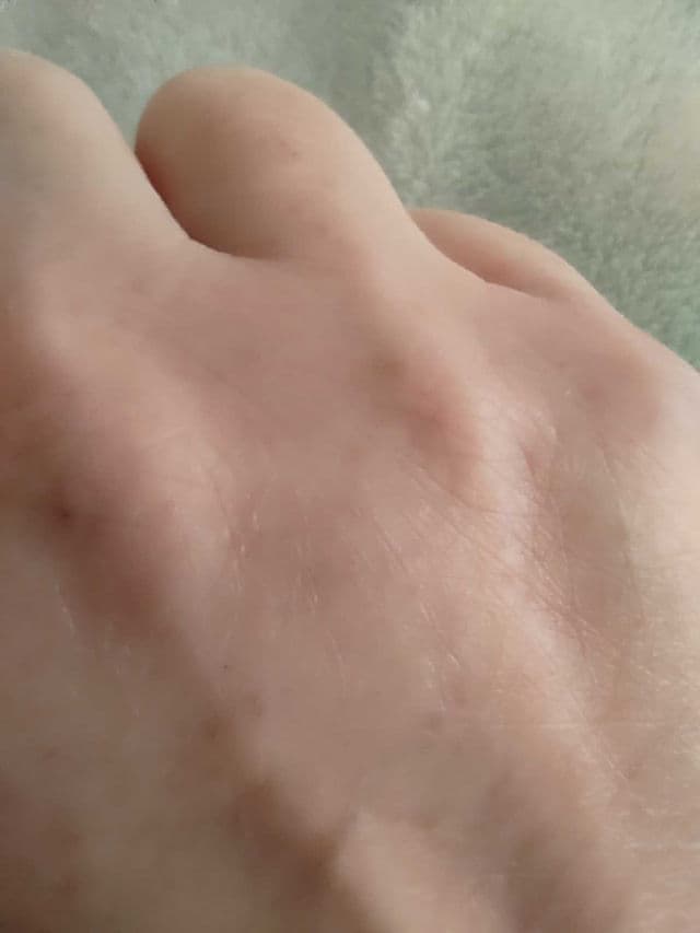 Aveeno Daily Moisturizer review photo by Shellprocter