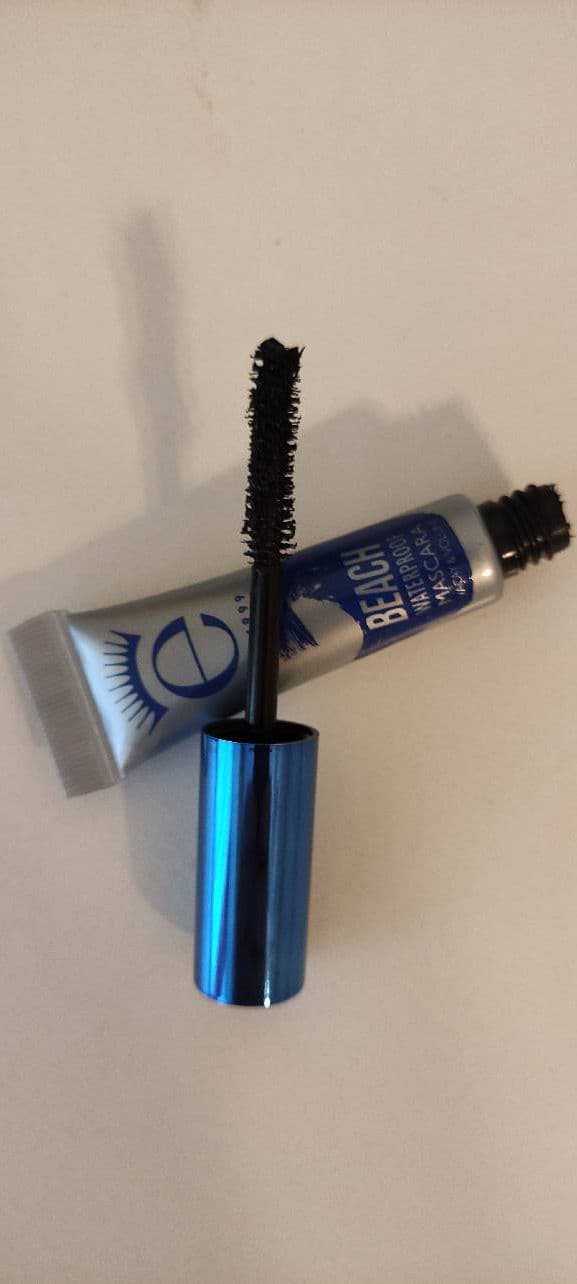 Eyeko Beach Waterproof Mascara review photo by Shellprocter