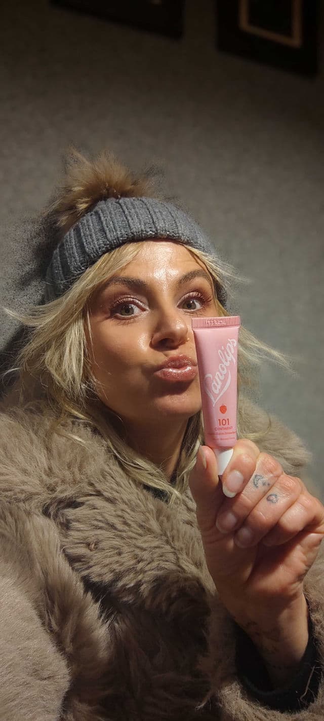 Lanolips 101 Ointment Multipurpose Superbalm Strawberry review photo by im40andhappy