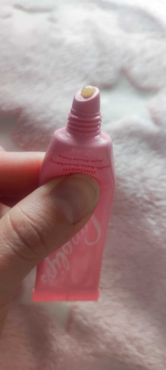 Lanolips 101 Ointment Multipurpose Superbalm Strawberry review photo by im40andhappy