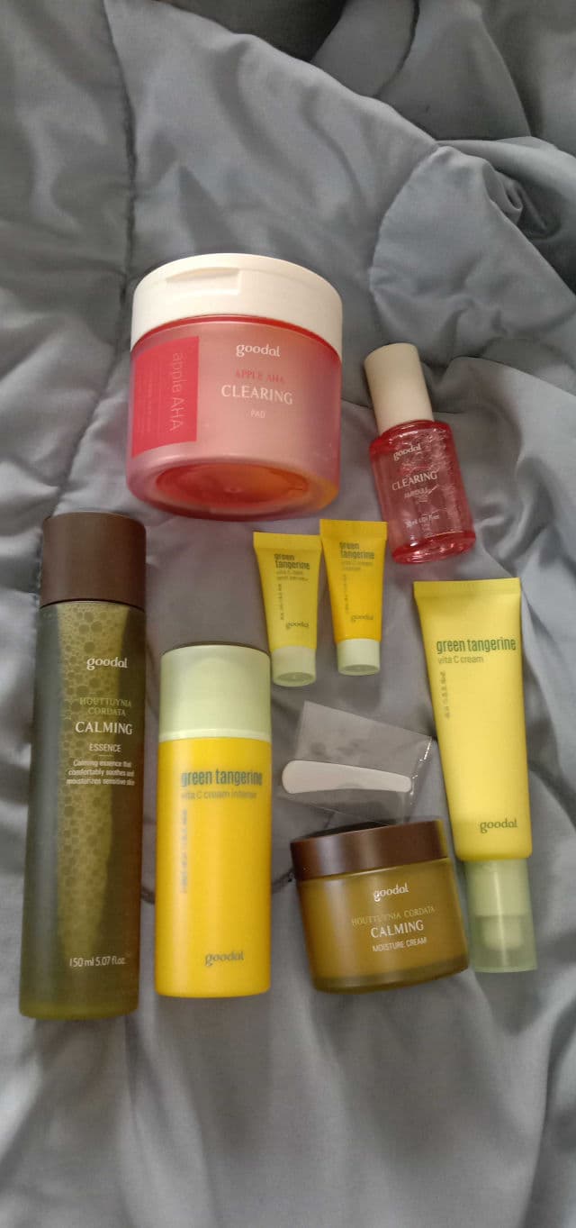 GOODAL Green Tangerine Vita C Cream review photo by lilacbooc
