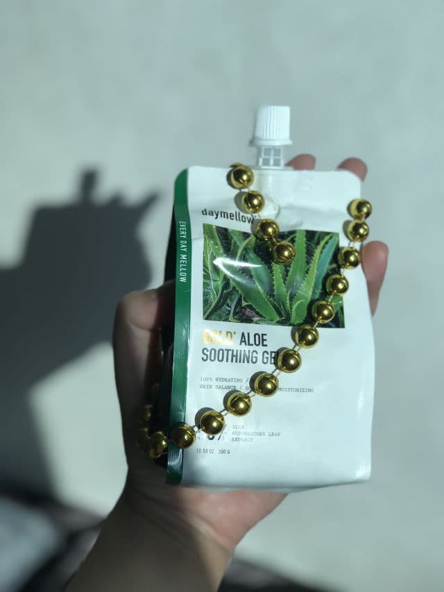 DAYMELLOW Gold Aloe Soothing Gel review photo by mydeardanie