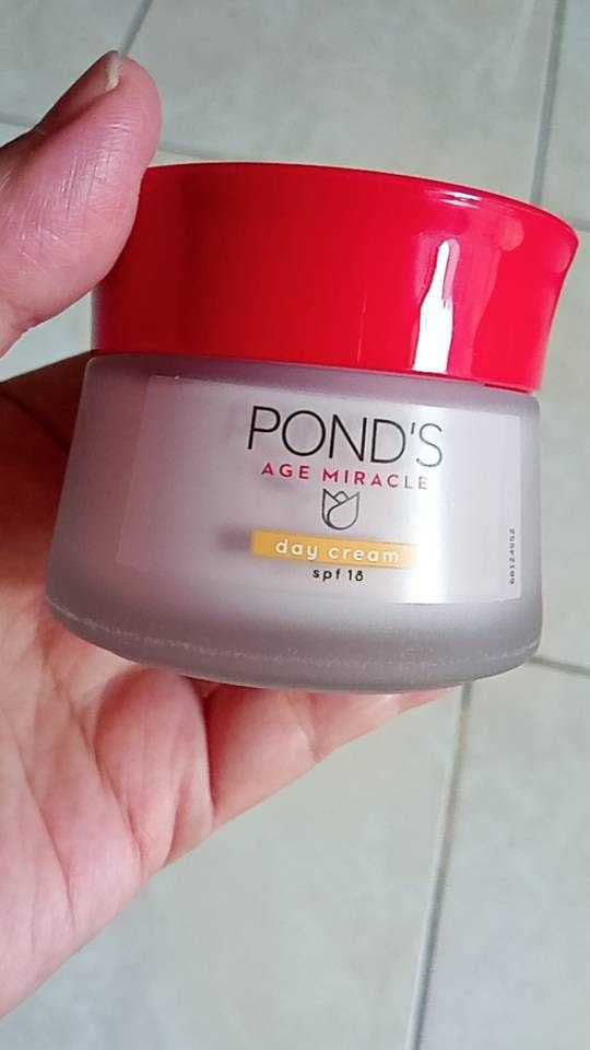 Pond's Age Miracle Day Cream SPF 18 PA ++ review photo by pebriyanti