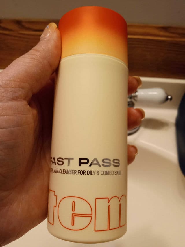 Item Beauty Fast Pass AHA Gel Cleanser review photo by MzBLoNdiE