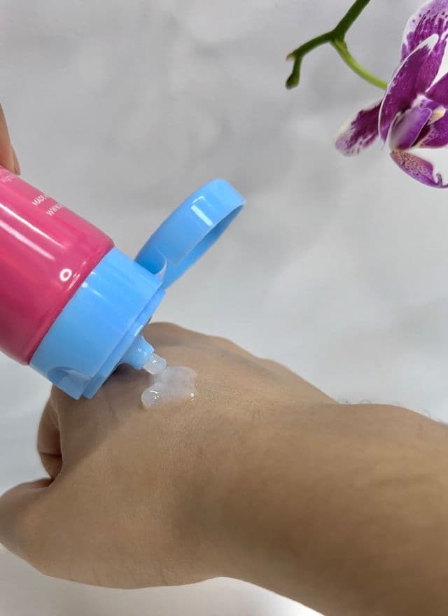 REYENA16 Mild Oil To Foam Cleanser review photo by Renlau