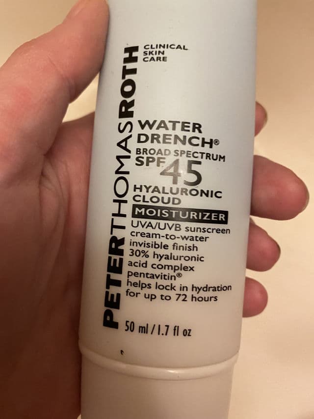Peter Thomas Roth Water Drench Hyaluronic Cloud Hydrating Moisturizer SPF45 review photo by APaige23