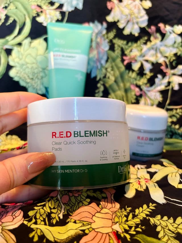 DR.G Red Blemish Clear Quick Soothing Pads review photo by NARoatti