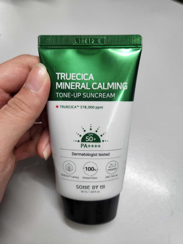 Some By Mi Truecica Mineral Calming Tone-Up Suncream SPF50+/PA++++ review photo by JcLoh