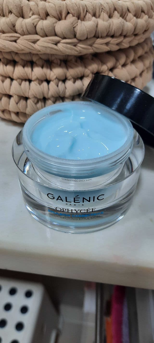 Galénic Ophycee Creme Yeux Lissante (Soothing Eye Cream) review photo by pickycristina