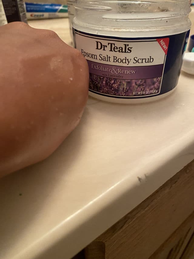 Dr Teal's Epsom Salt Body Scrub with Lavender review photo by kayajordyn