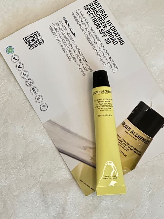 Grown Alchemist Natural Hydrating Sunscreen Broad Spectrum SPF-30 review photo by Lingua