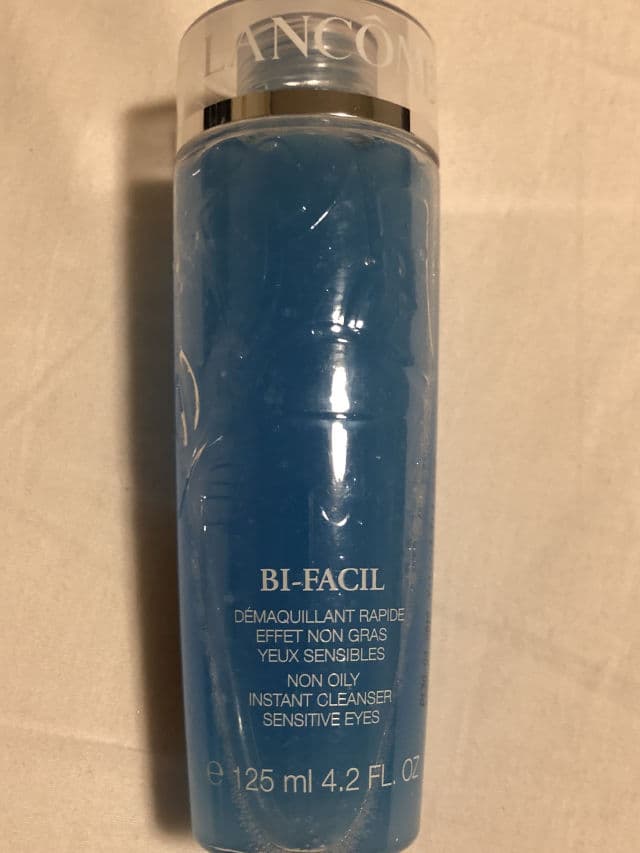 Lancome Bi-Facil Non-Oily Instant Eye Makeup Remover review photo by Lingua