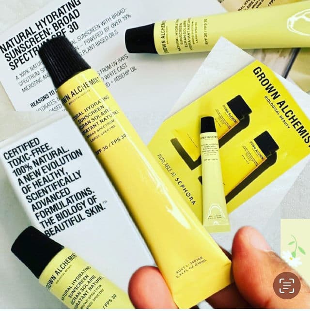 Grown Alchemist Natural Hydrating Sunscreen Broad Spectrum SPF-30 review photo by Lingua