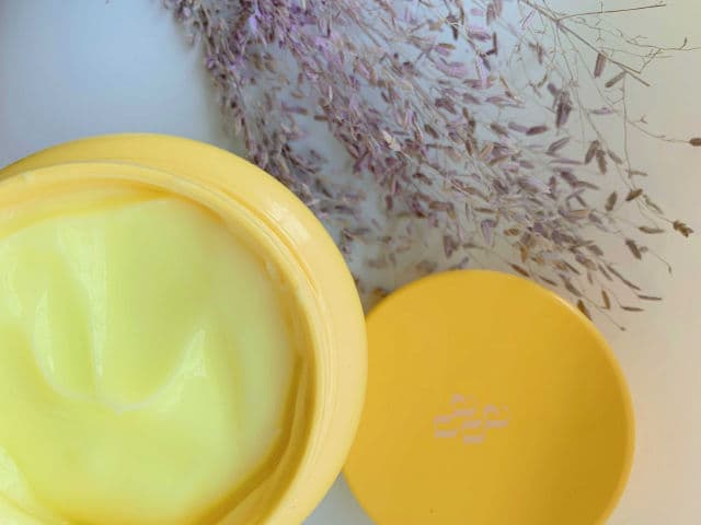 Auau Vitamin Whitening Moisture Cream review photo by myohmyskin