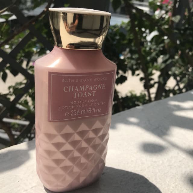 Bath & Body Works Champagne Toast Body Lotion review photo by anakdenesor