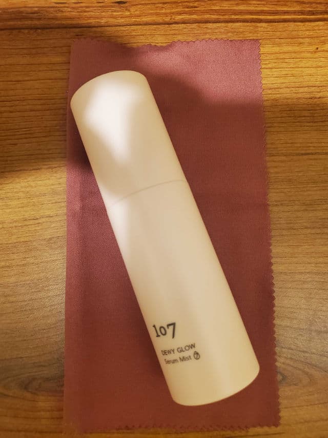 107 DEWY GLOW Serum Mist review photo by skincarereview101