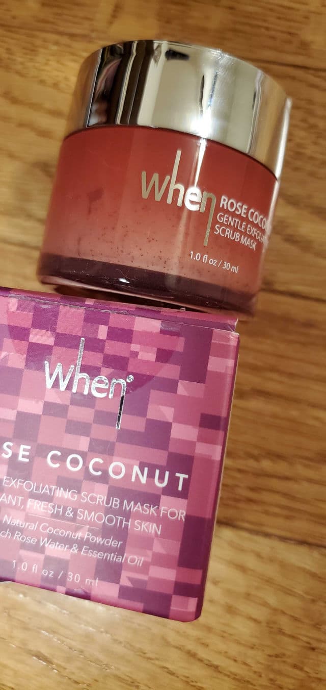 When Beauty Rose Coconut Gentle Exfoliating Scrub Mask review photo by skincarereview101