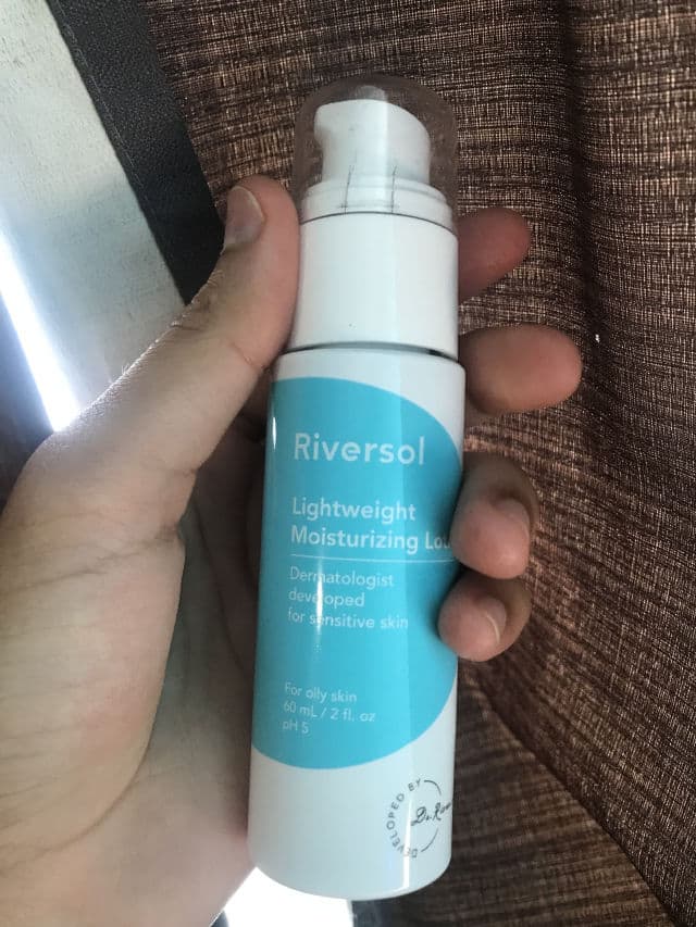 Riversol Lightweight Moisturizing Lotion review photo by beautycravex