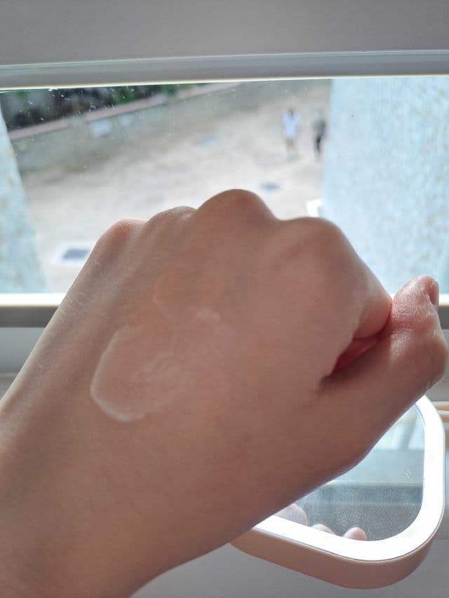 Medicube Deep Reviving Peptide Eye Cream review photo by Pigeon