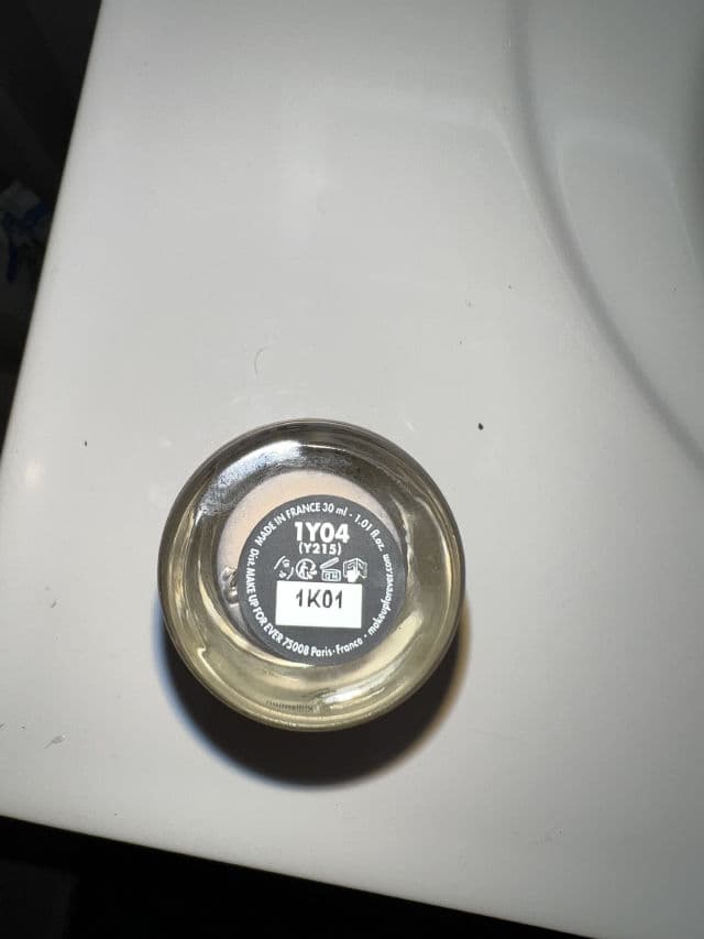 Make Up For Ever HD Skin Undetectable Longwear Foundation	 review photo by Dena1384