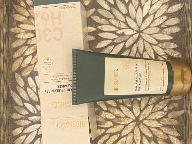 Biossance Squalane + Elderberry Jelly Cleanser review photo by FlightQueen 