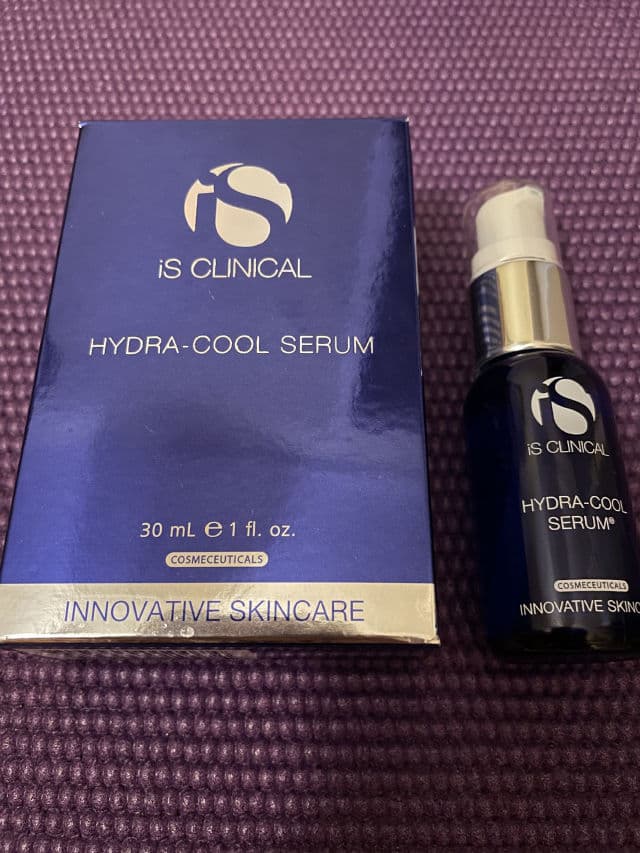 iS Clinical Hydra-Cool Serum review photo by JuliaAlexandra