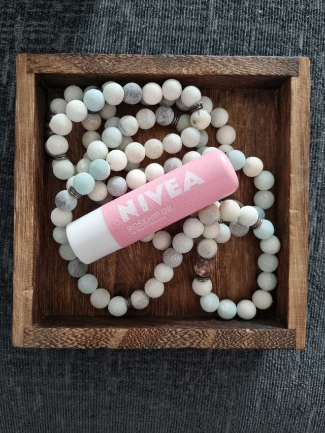 Nivea Lip 2 in 1 Caring Scrub with Rosehip Oil review photo by LuckyLemon