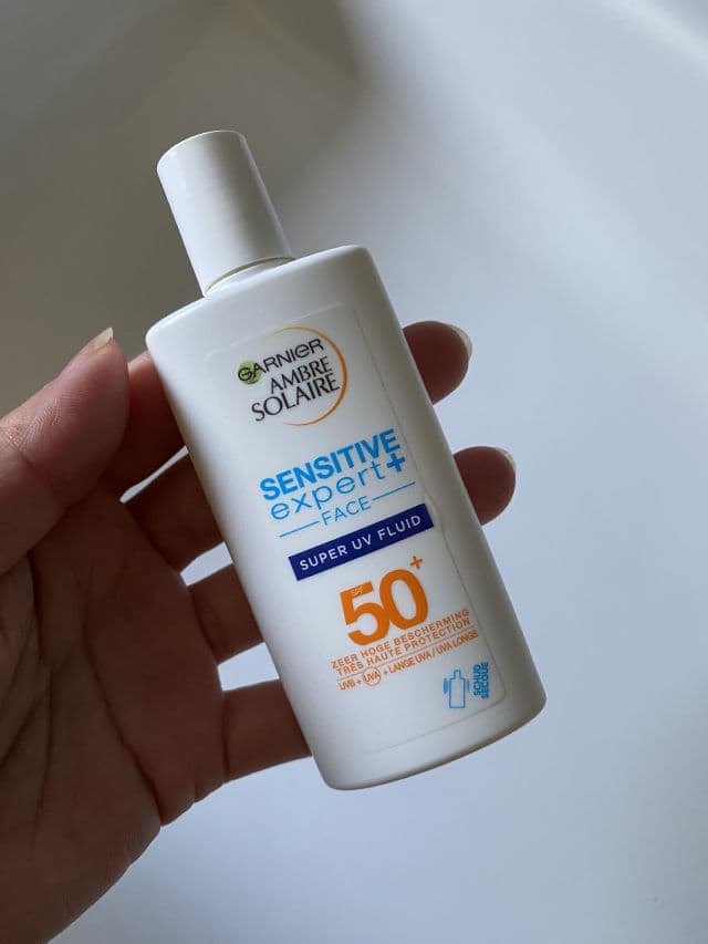 Garnier Ambre Solaire Sensitive Expert + UV Protection Fluid with Hyaluronic Acid SPF 50 review photo by RainiesBeauty