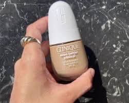 Clinique Even Better Clinical Serum Foundation Broad Spectrum SPF25 review photo by SheilaMeszaros73