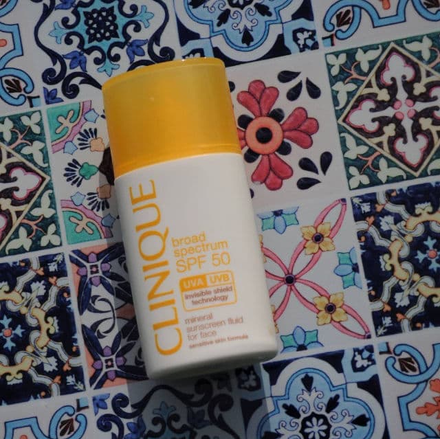 Clinique Mineral Sunscreen Fluid for Face Broad Spectrum SPF 50 review photo by Celestinehathor