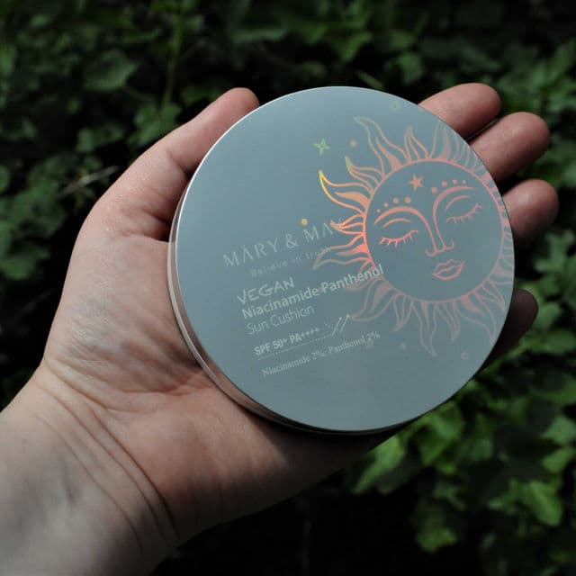 Mary&May Vegan Niacinamide Panthenol Sun Cushion SPF50+ PA++++ review photo by Celestinehathor