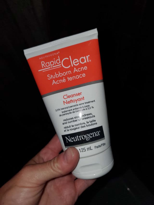 Neutrogena Rapid Clear Stubborn Daily Acne Facial Cleanser review photo by Danirayed