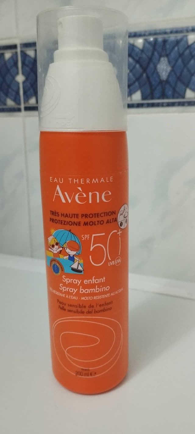 Avene Sun Care SPF 50+ Spray for Children review photo by Lachita