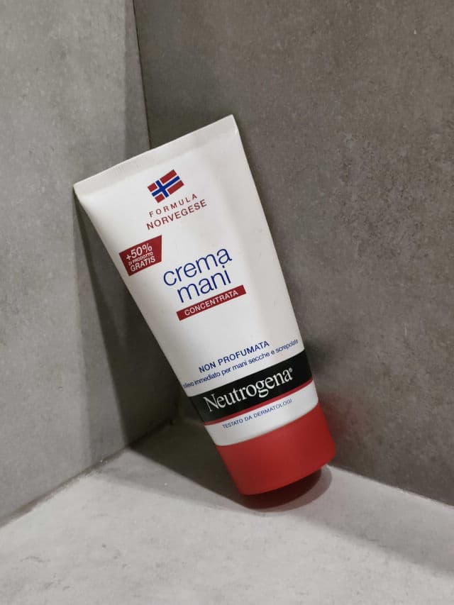 Neutrogena Norwegian Formula Hand Cream review photo by myru