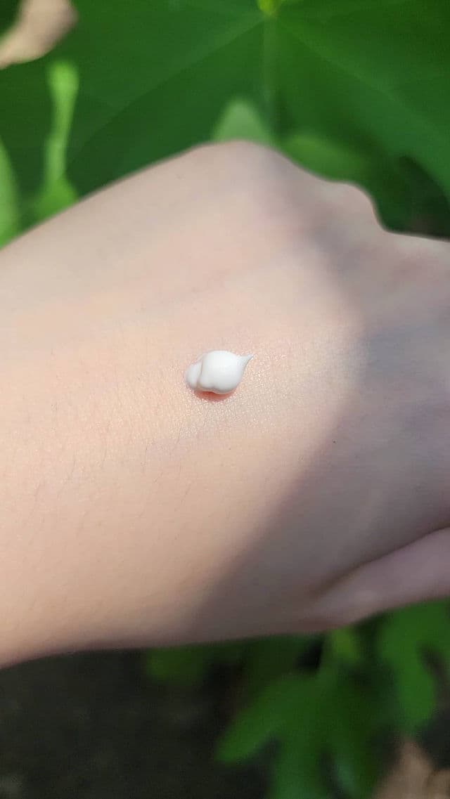 ASIS-TOBE Pure Mineral Sun Cream SPF 50+ PA++++ review photo by narameo