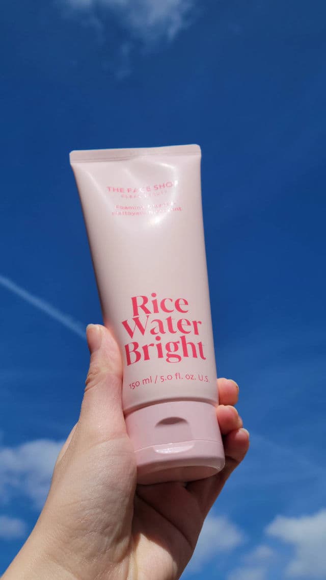 THE FACE SHOP Rice Water Bright Foaming Cleanser review photo by narameo