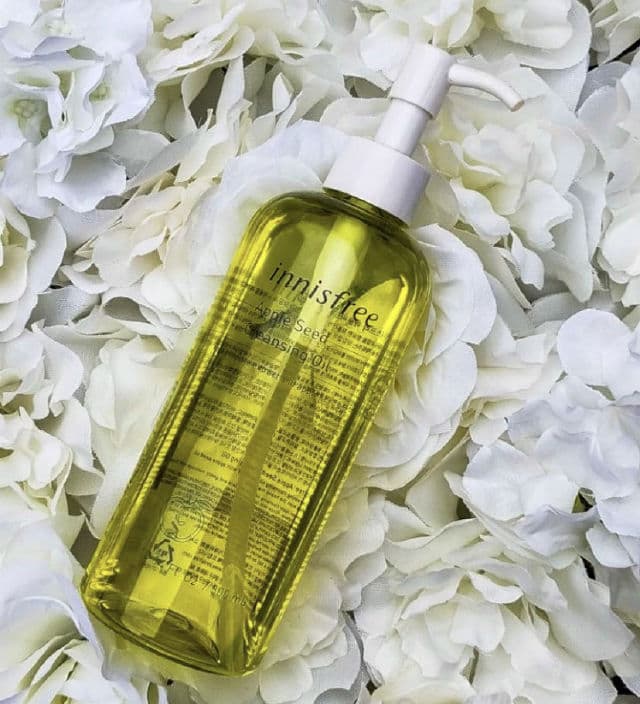 INNISFREE Apple Seed Cleansing Oil review photo by Flawedskinreviews