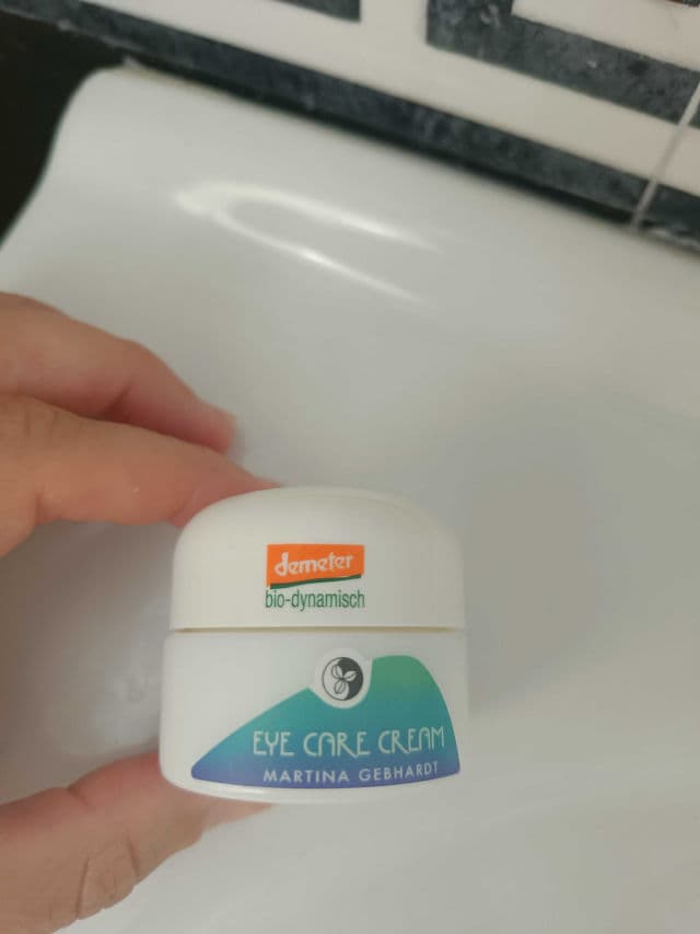Martina Gebhardt Eye Care Avocado review photo by inmaparmu
