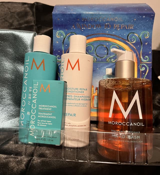 Moroccanoil Treatment Light review photo by NikkiLove42