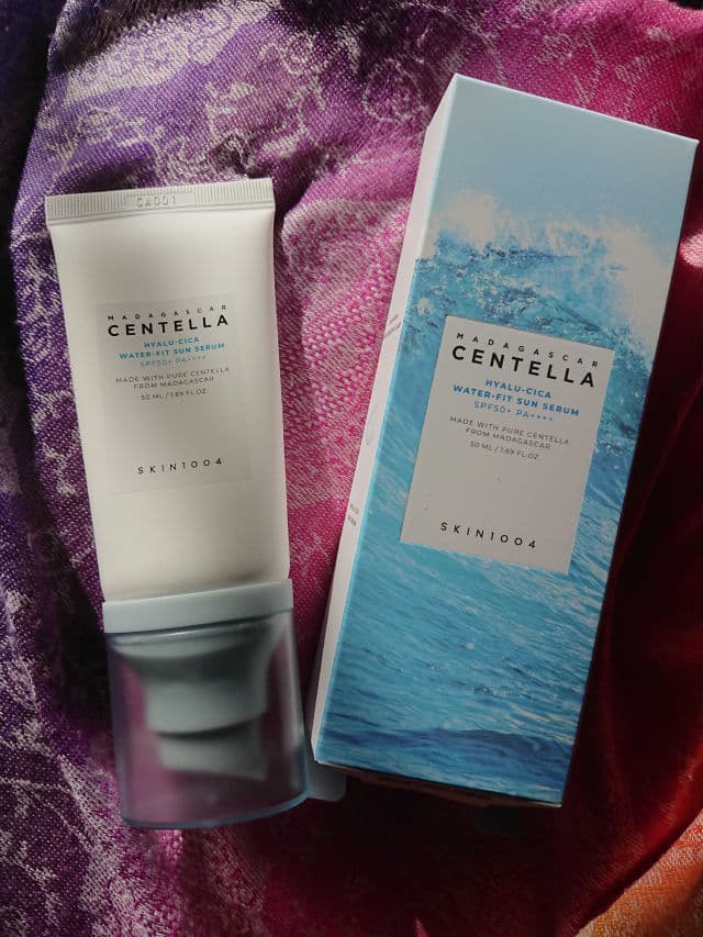 SKIN1004 Madagascar Centella Hyalu-Cica Water-Fit Sun Serum SPF50+ PA++++ review photo by Angyp