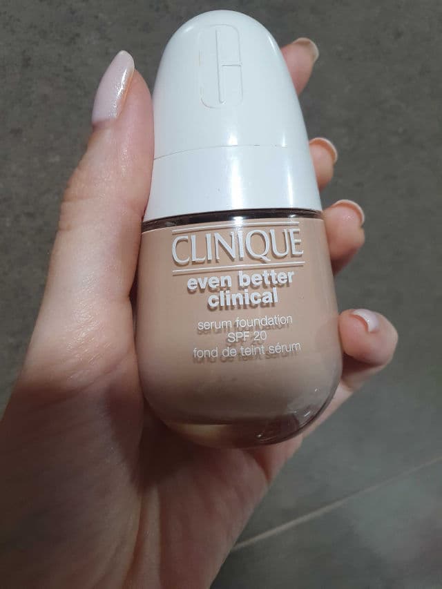 Clinique Even Better Clinical Serum Foundation Broad Spectrum SPF25 review photo by Anna85