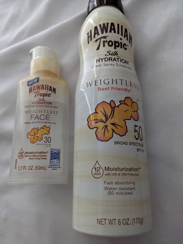 Hawaiian Tropic Silk Hydration Weightless Face Sunscreen review photo by beachling