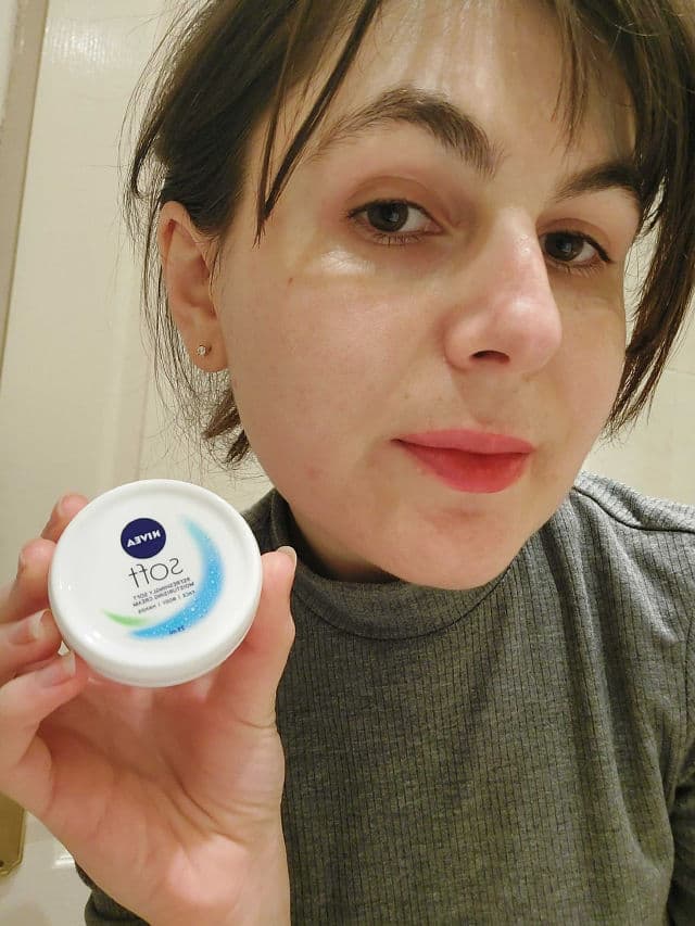 Nivea Soft Refreshingly Soft Moisturising Cream review photo by natiLar
