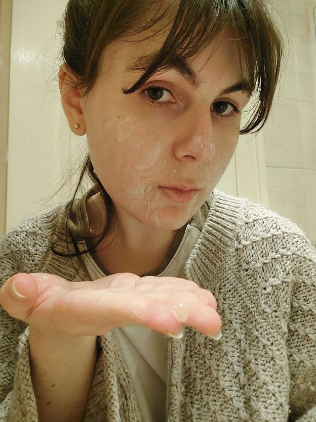 Simple Kind to Skin Moisturising Face Wash with Vitamin B5+E review photo by natiLar