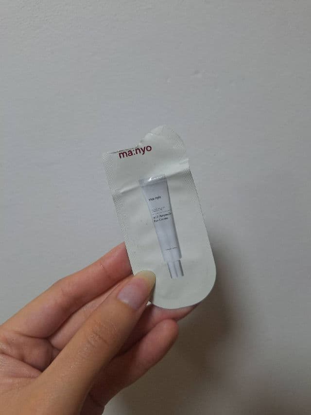 manyo 4GF Ampoule Eye Cream review photo by Jings