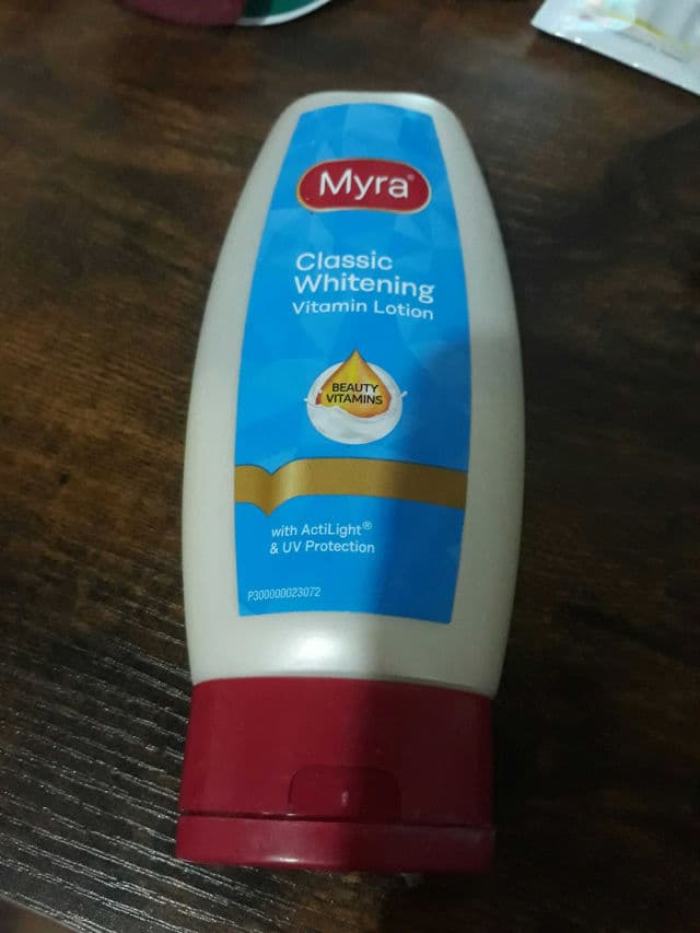 Myra Classic Whitening Vitamin Lotion review photo by Kokie